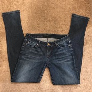 Joe’s Jeans “Chelsea” Fit. Size 28